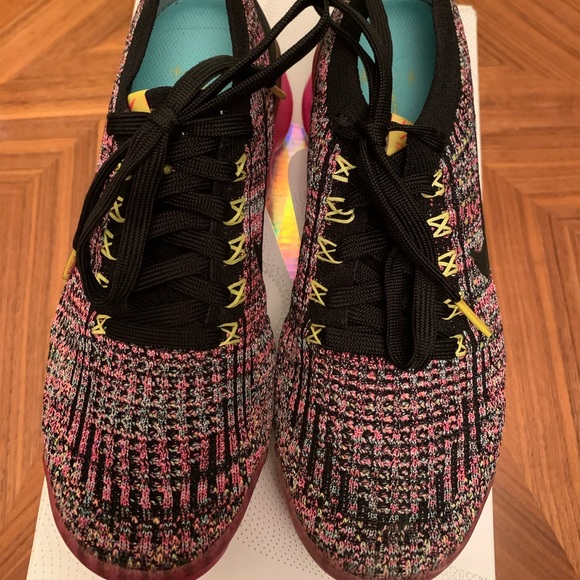 Nike Women Vapormax Size 6.5 - Picture 2 of 2